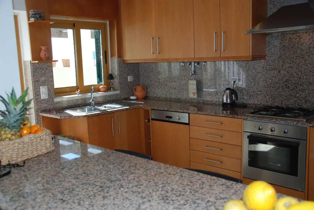 Sea Breeze House Ericeira - Ribeira Dilhas Beach المظهر الخارجي الصورة