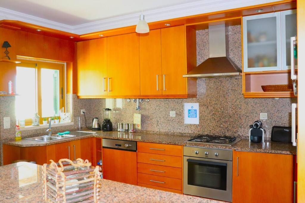 Sea Breeze House Ericeira - Ribeira Dilhas Beach المظهر الخارجي الصورة